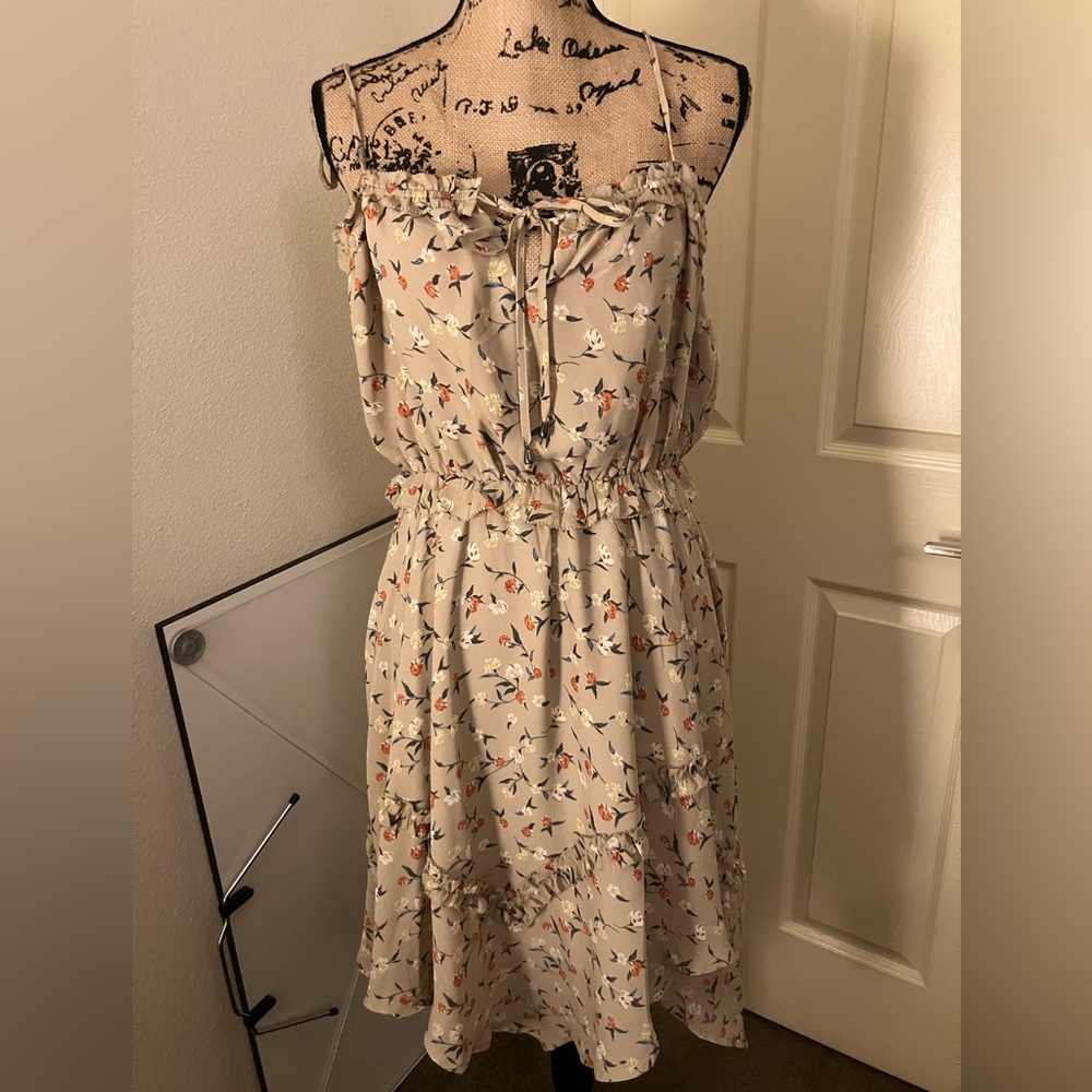 JOA beige floral flower ditsy print strappy ruffle dress summer large 12 L